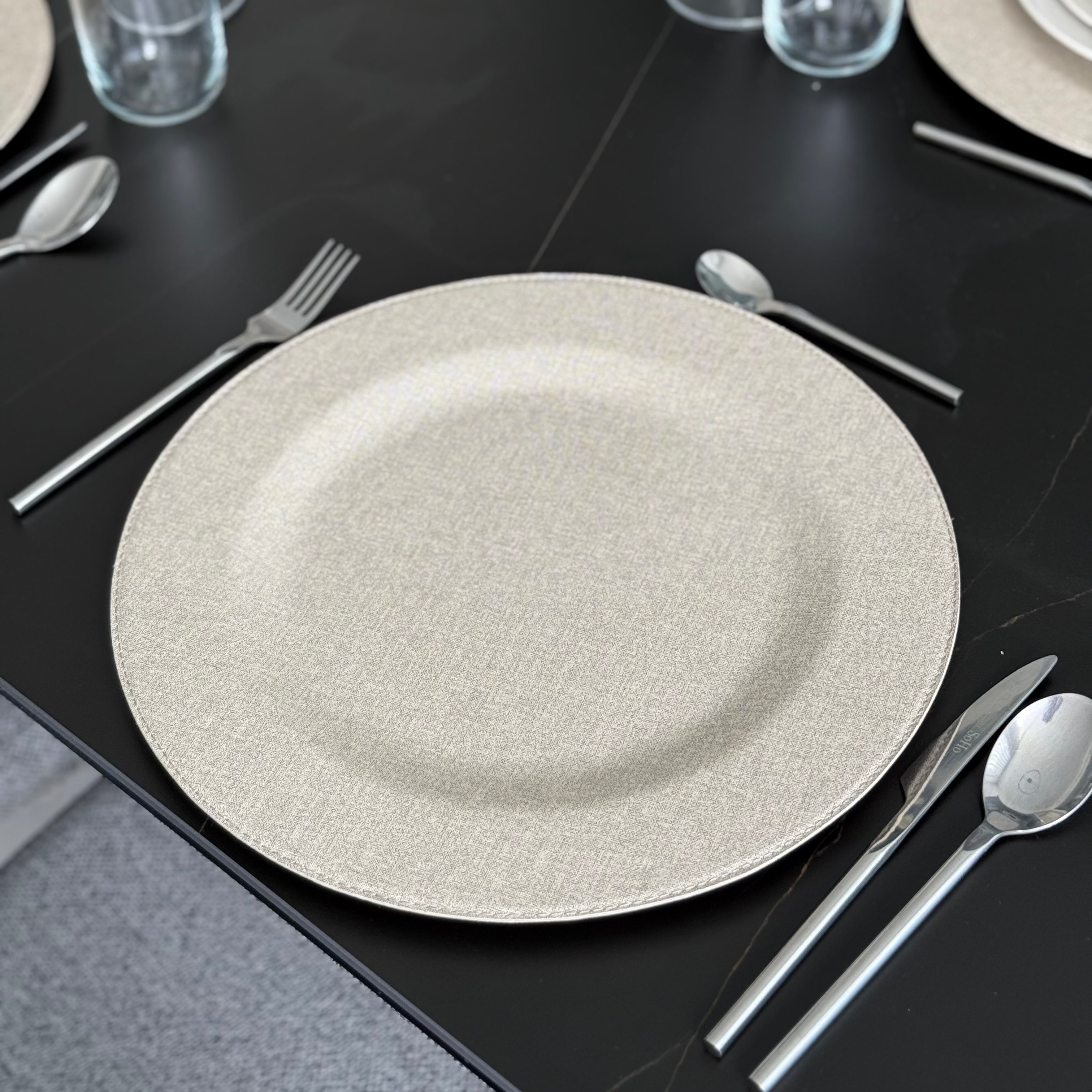 Charger Plates Victoria Latte