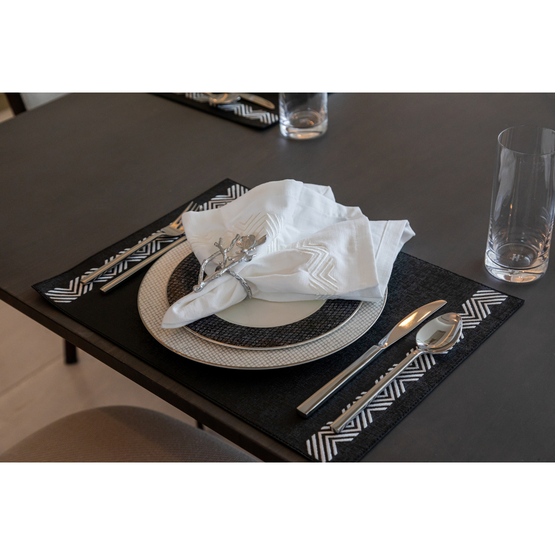 Tokyo Embroidered Triple Zig Zag Rectangular Placemat